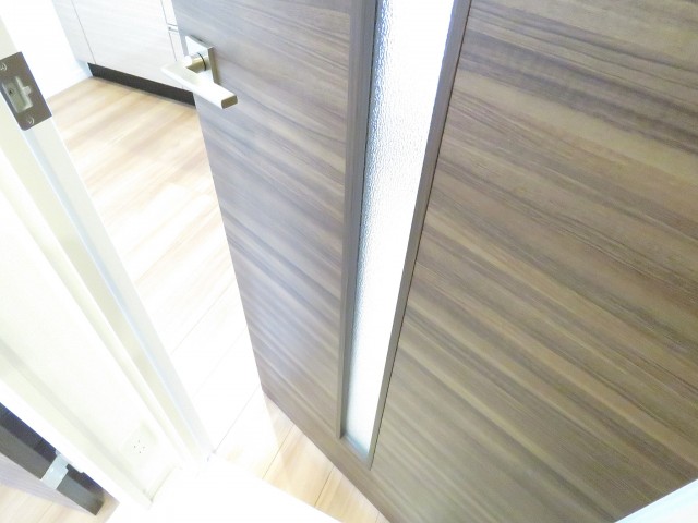 グレイス三軒茶屋　ＬＤＫ扉