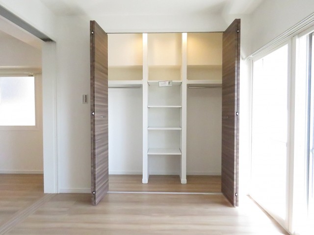 グレイス三軒茶屋　システムクローゼット