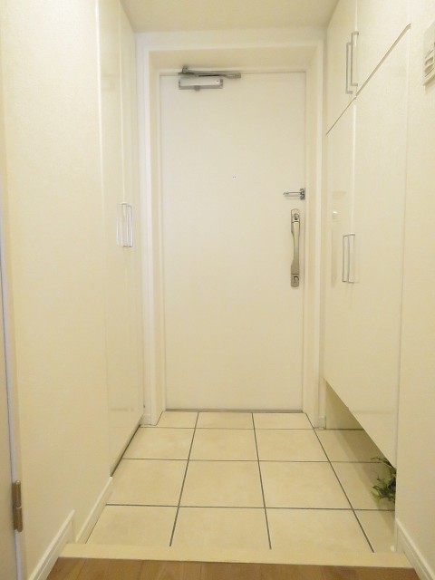 デュオスカーラ品川中延　玄関ホール