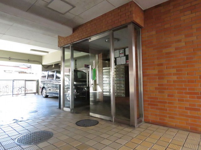 グレイス三軒茶屋　エントランス