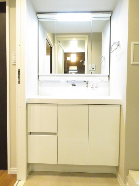 ウェルシャン築地　洗面化粧台