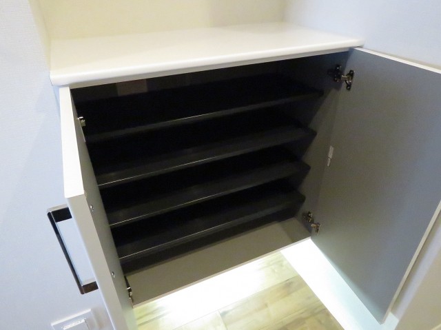 秀和築地レジデンス　シューズBOX