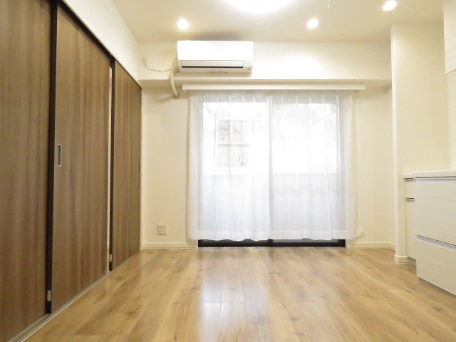 エバーグリーンパレス新宿　DK約5.6帖