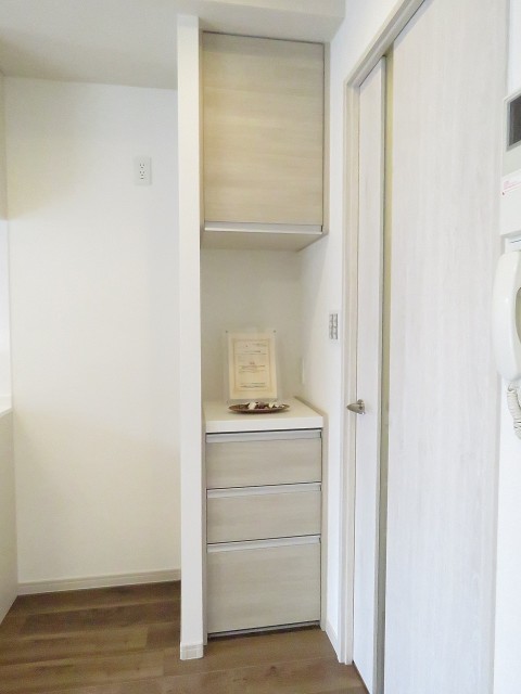 サンシティ月島アヴァンツァーレ　キッチン収納