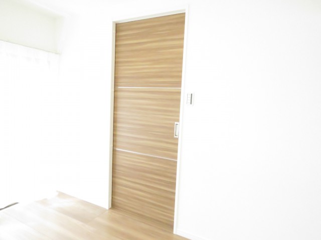 ワールドパレス第Ⅱ武蔵小山　洋室扉