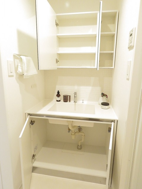 五反田コーポビアネーズ　洗面化粧台