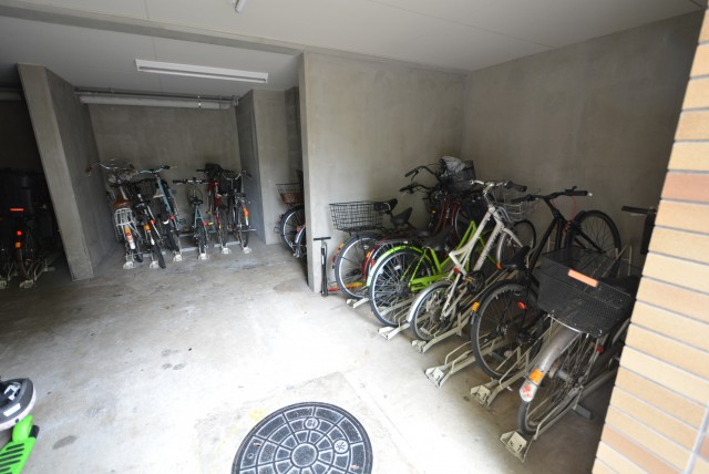 アトラス二子玉川園 駐輪場