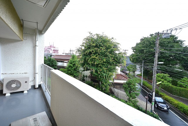 ウエスト経堂マンション バルコニー１