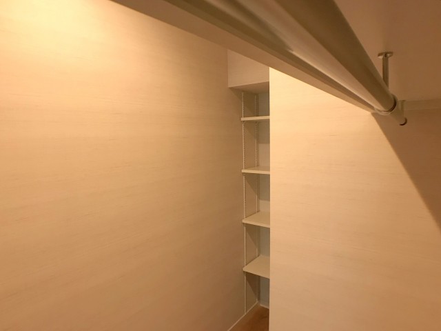 東建島津山南ハイツ 玄関