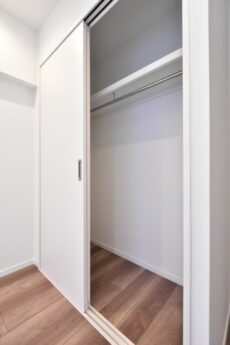 バロール代々木 洋室