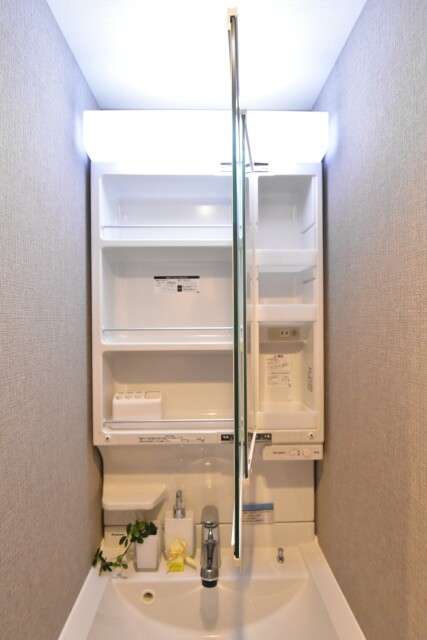 バロール代々木 洗面室