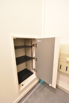 バロール代々木 玄関