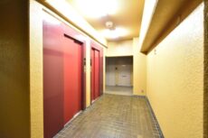 バロール代々木 玄関