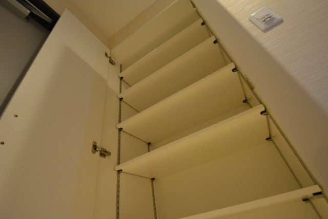 中銀若林マンシオン 玄関 (6)