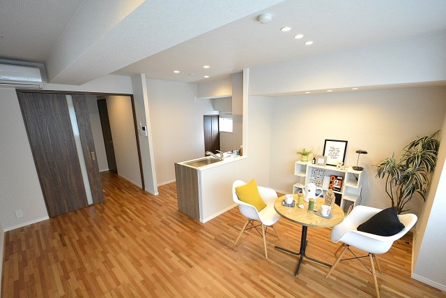 三軒茶屋ターミナルビル　ＬＤＫ13.5帖