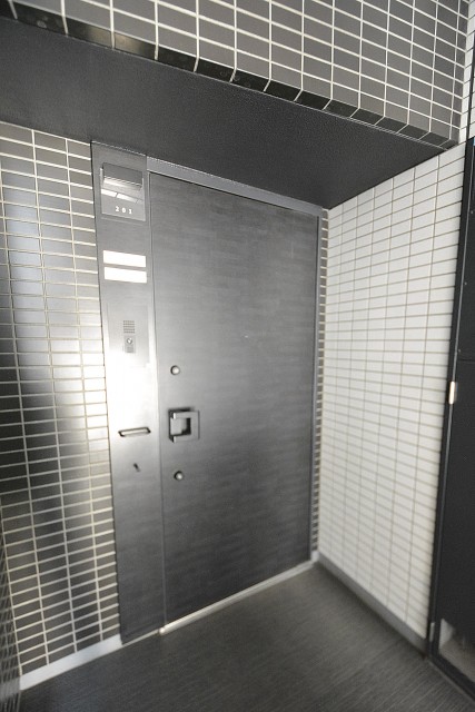 ウィルローズ築地　玄関ドア