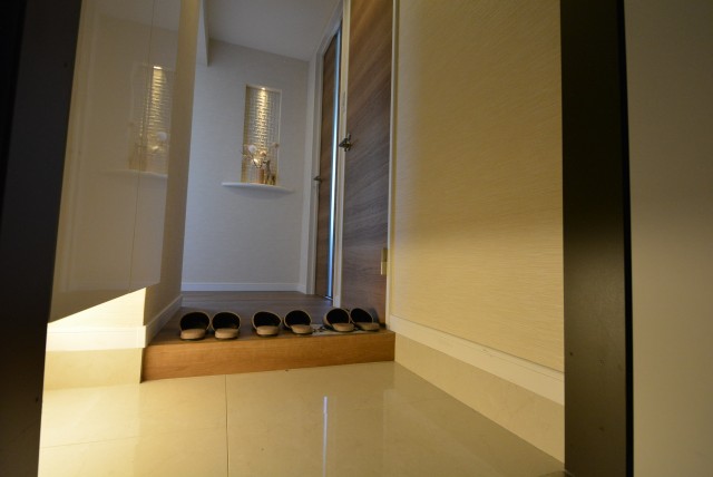 中銀若林マンシオン 玄関 (5)