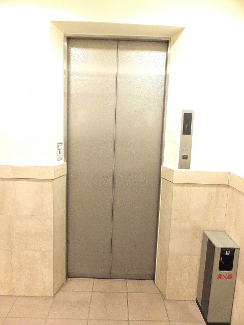 ベルザ南麻布　エレベーター