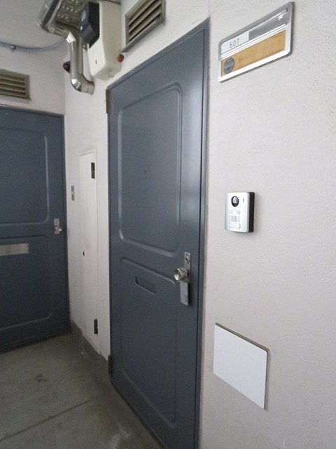 メゾン・ド・エビス　玄関扉