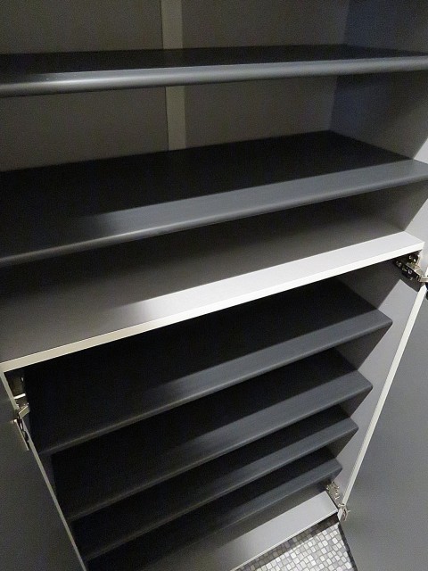 メゾン・ド・エビス　シューズボックス