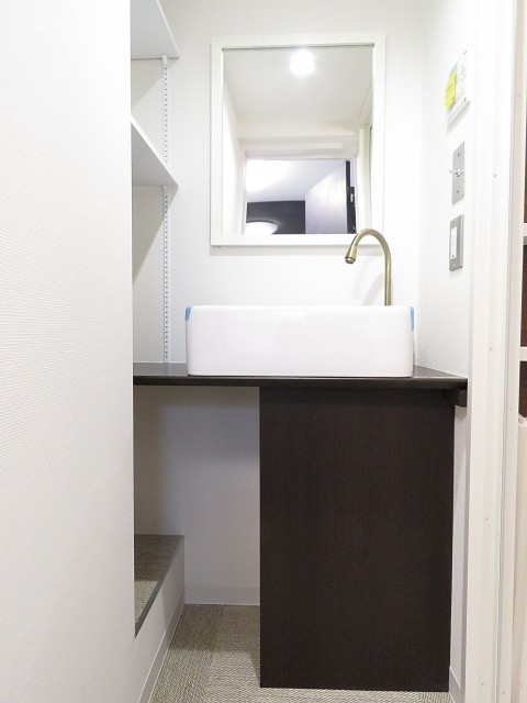 メゾン・ド・エビス　洗面化粧台