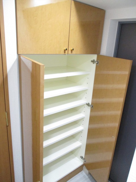 4センチュリー巣鴨玄関収納