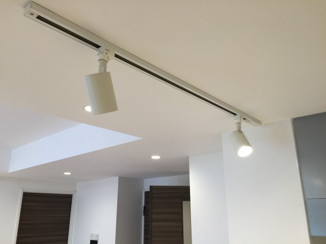桜丘フラット　キッチンライト