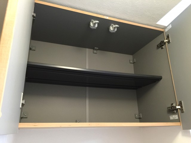 秀和新川レジデンス　シューズボックス