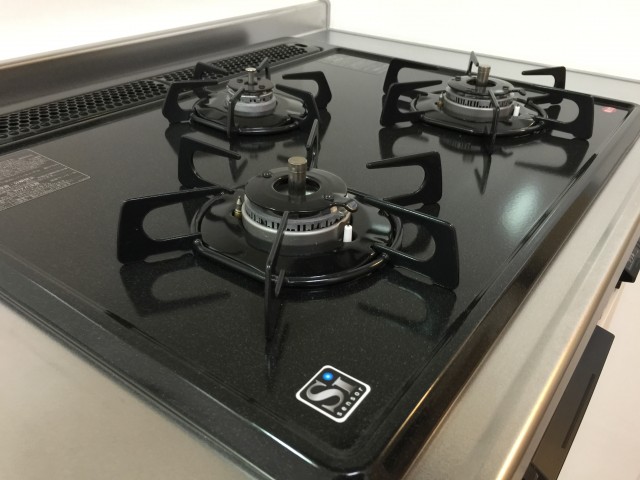 秀和新川レジデンス　キッチン