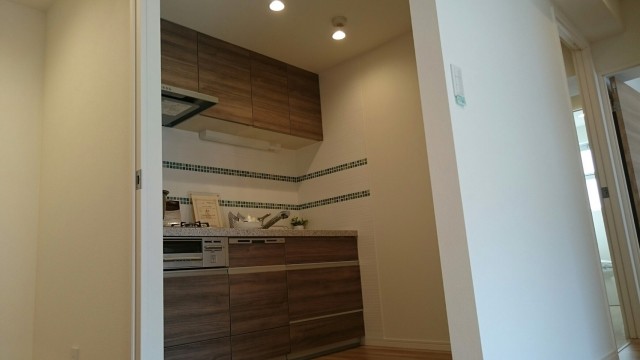 六本木ハイツ 301号（18）キッチン