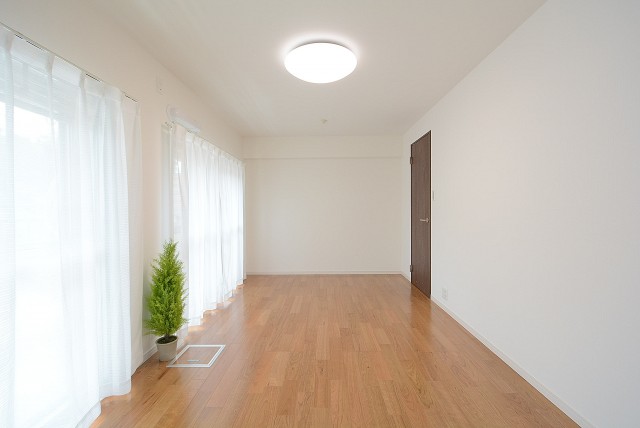 砧公園ヒミコマンション　洋室