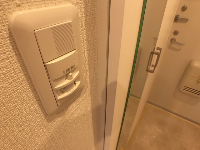 東中野ハイム玄関