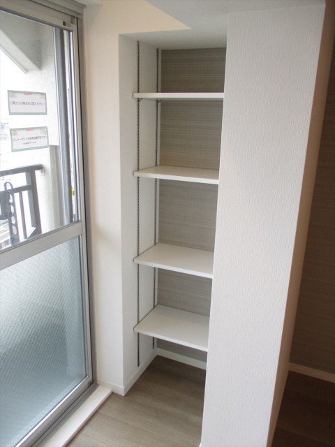 43山王スカイマンションリビング洋室収納