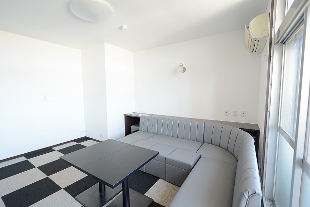 パラスト千歳船橋　洋室２