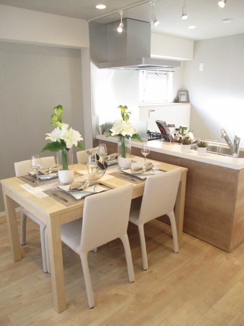 モンテベルゲ六義園 LDK