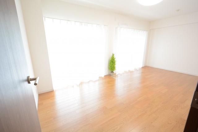 砧公園ヒミコマンション　洋室