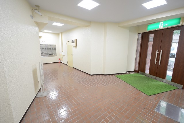 ヴァンヴェール世田谷エントランス