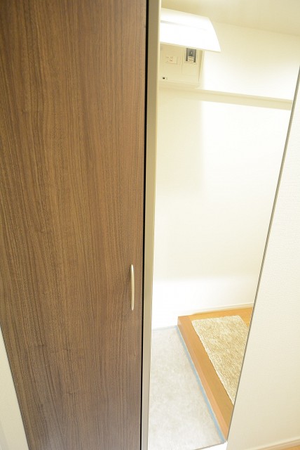 砧公園ヒミコマンション 　玄関
