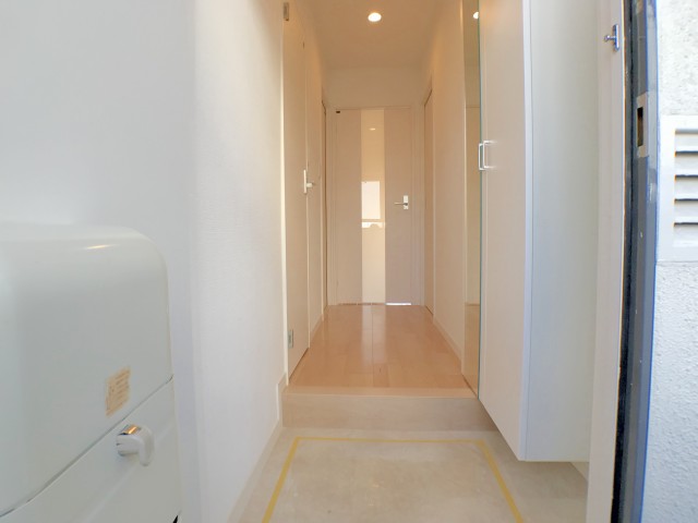 東中野ハイム玄関