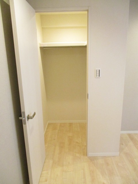 モンテベルゲ六義園　洋室１