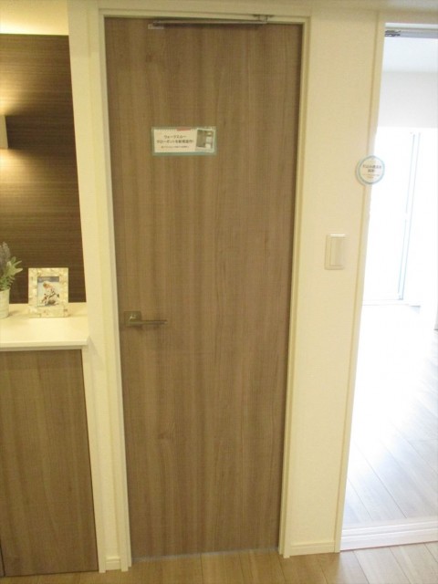 40山王スカイマンションリビング洋室収納