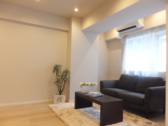 シャンボール第二都立大リビング