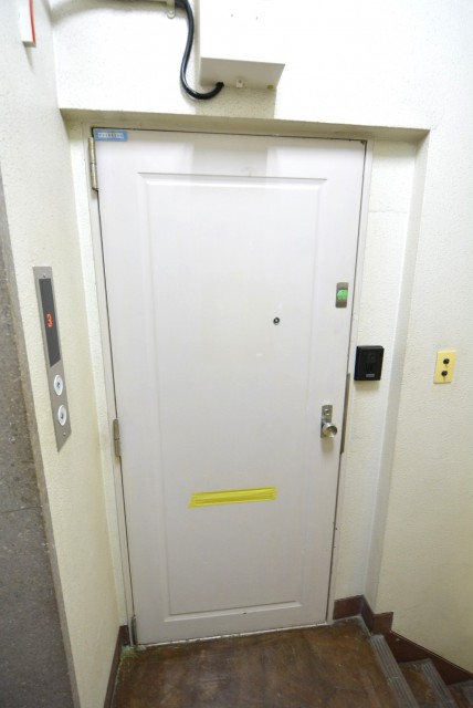 文京パークハイツ　玄関前