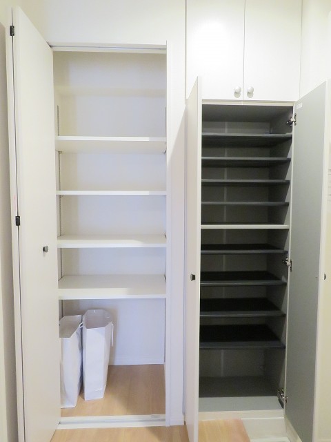 フロイント麻布　シューズBOX