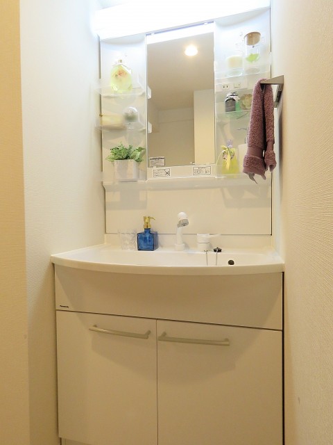 フロイント麻布　洗面化粧台