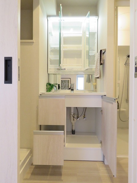 ハイネス文京本駒込　洗面化粧台