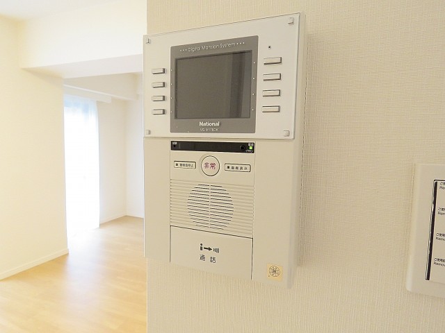 フロイント麻布　モニター付きインターホン