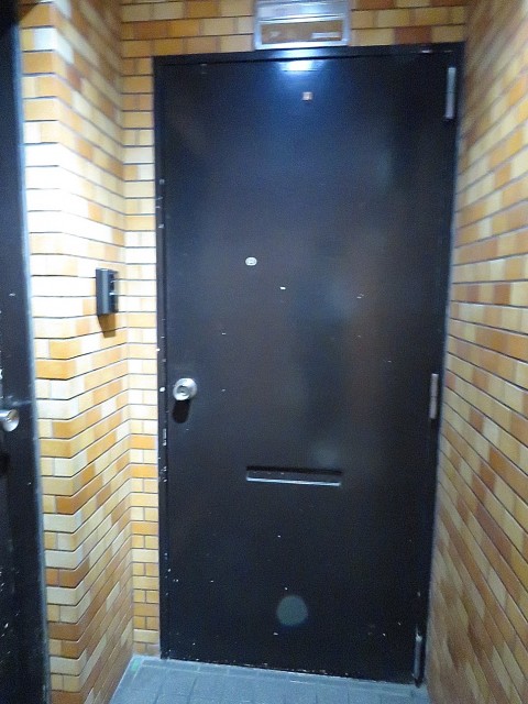 ハイネス文京本駒込　玄関扉