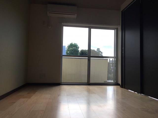 瀬田サンケイハウス　洋室約6.4帖