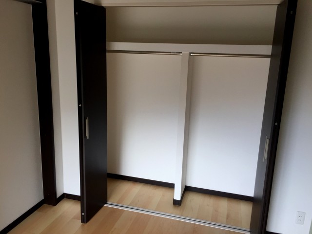 瀬田サンケイハウス　洋室約6.4帖クローゼット